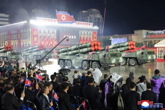 风暴娱乐官方：这次朝鲜阅兵都有哪些重装备？